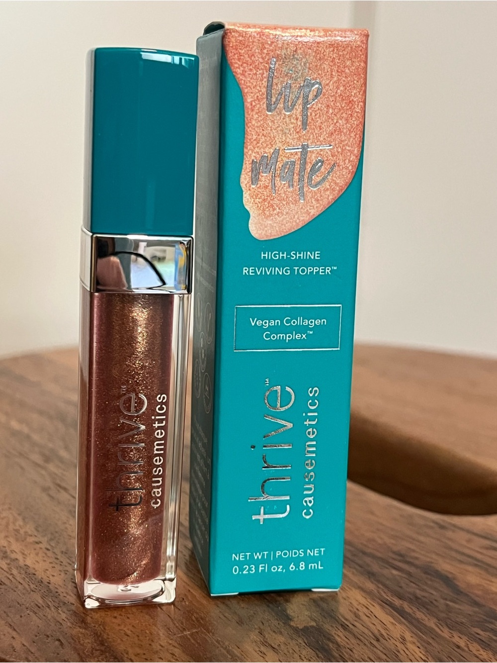 thrive causemetics High Shine Riviving Topper - Glinda